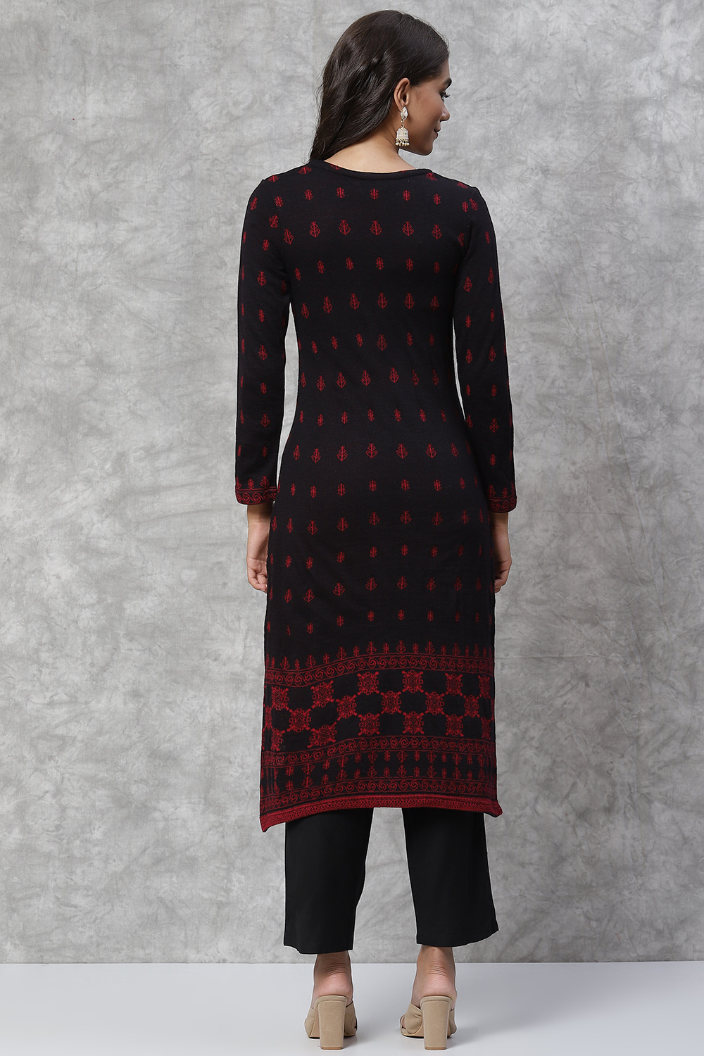 Red Jacquard Straight Kurta image number 4